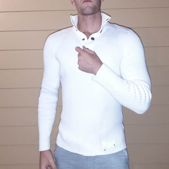 Express Ribbed sweater - Picture 2 of 3